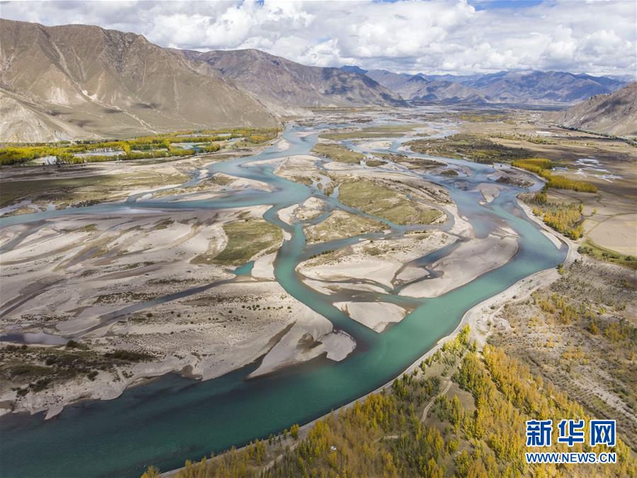 第61屆布爾諾國油炸出產(chǎn)線際呆板博覽會開幕